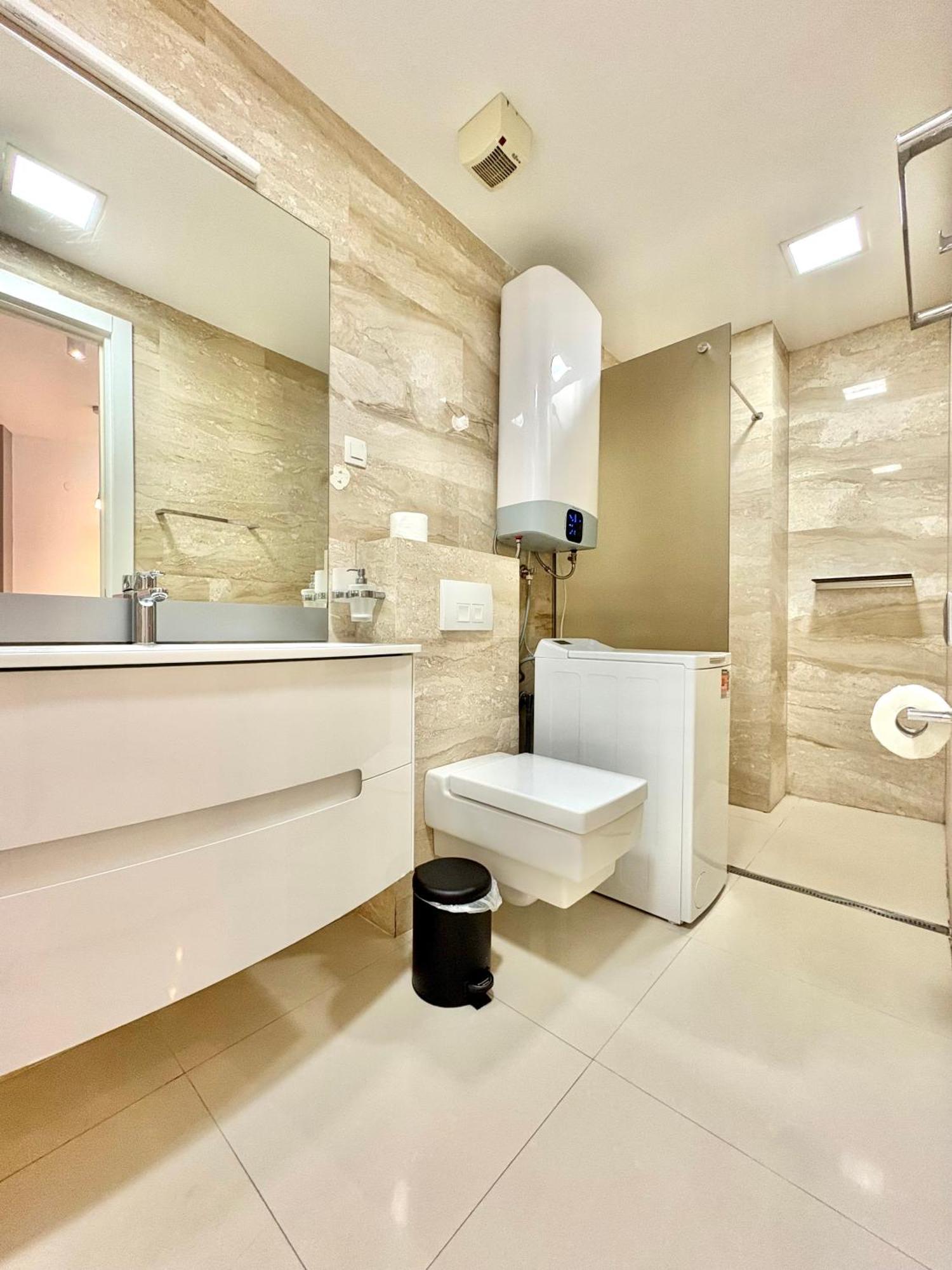 The Royal - Tre Canne * Budva
